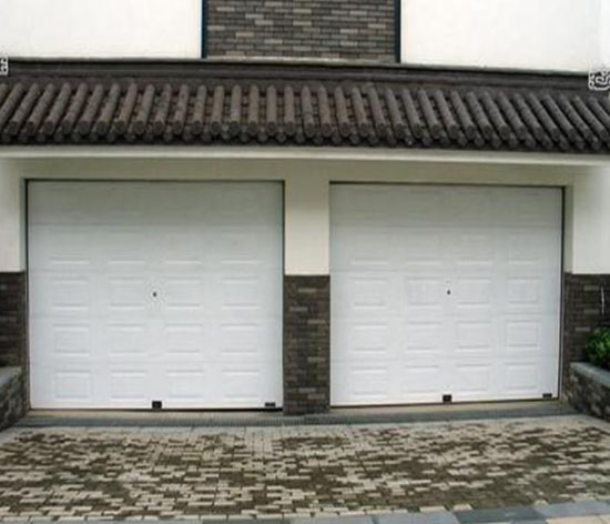 自動(dòng)車庫門工程.jpg